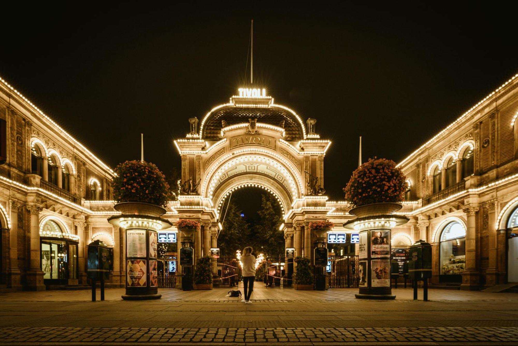 Large Apartment In Central Copenhagen By Tivoli Gardens Buitenkant foto