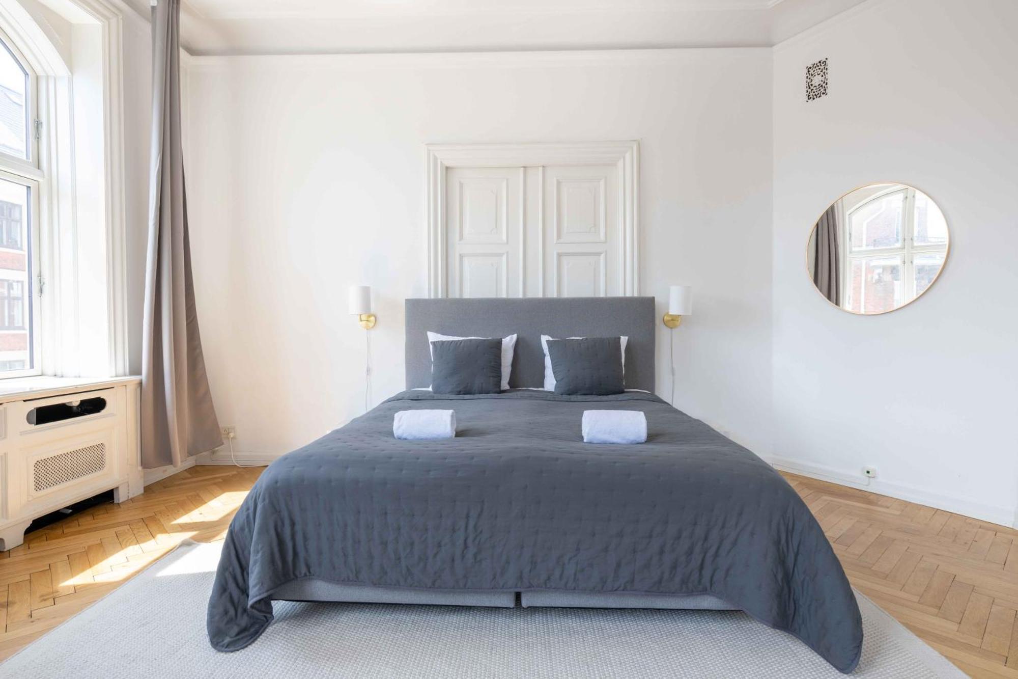 Large Apartment In Central Copenhagen By Tivoli Gardens Buitenkant foto